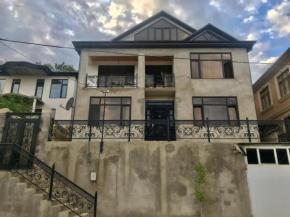 Qusar, bağ evi